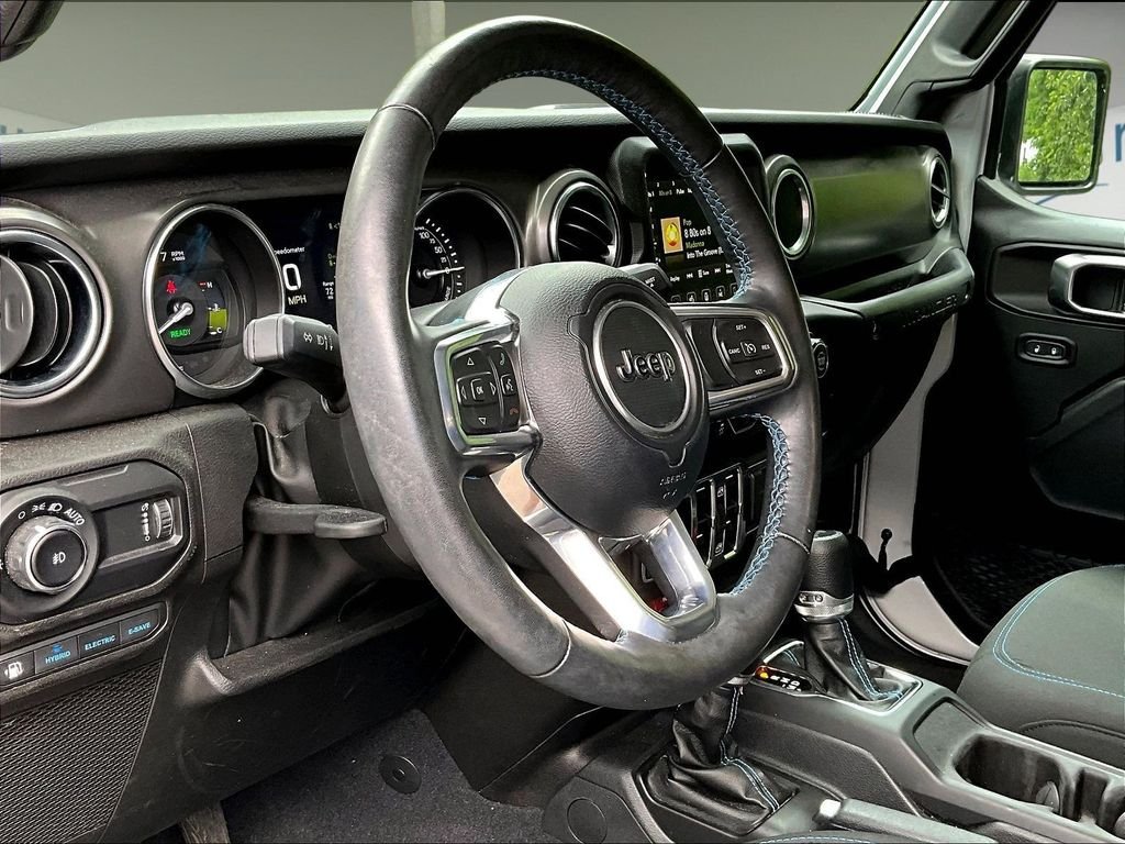 Used 2023 White Jeep Rubicon 4xe image 12