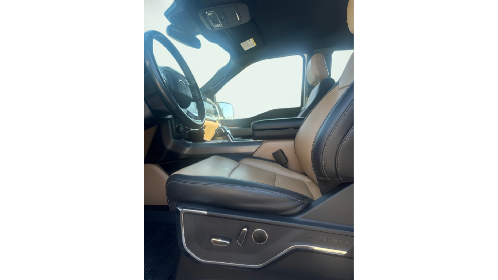Used 2022 Oxford White Ford Lariat image 14