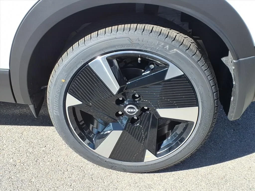 2026 Nissan KICKS SR - Photo 5