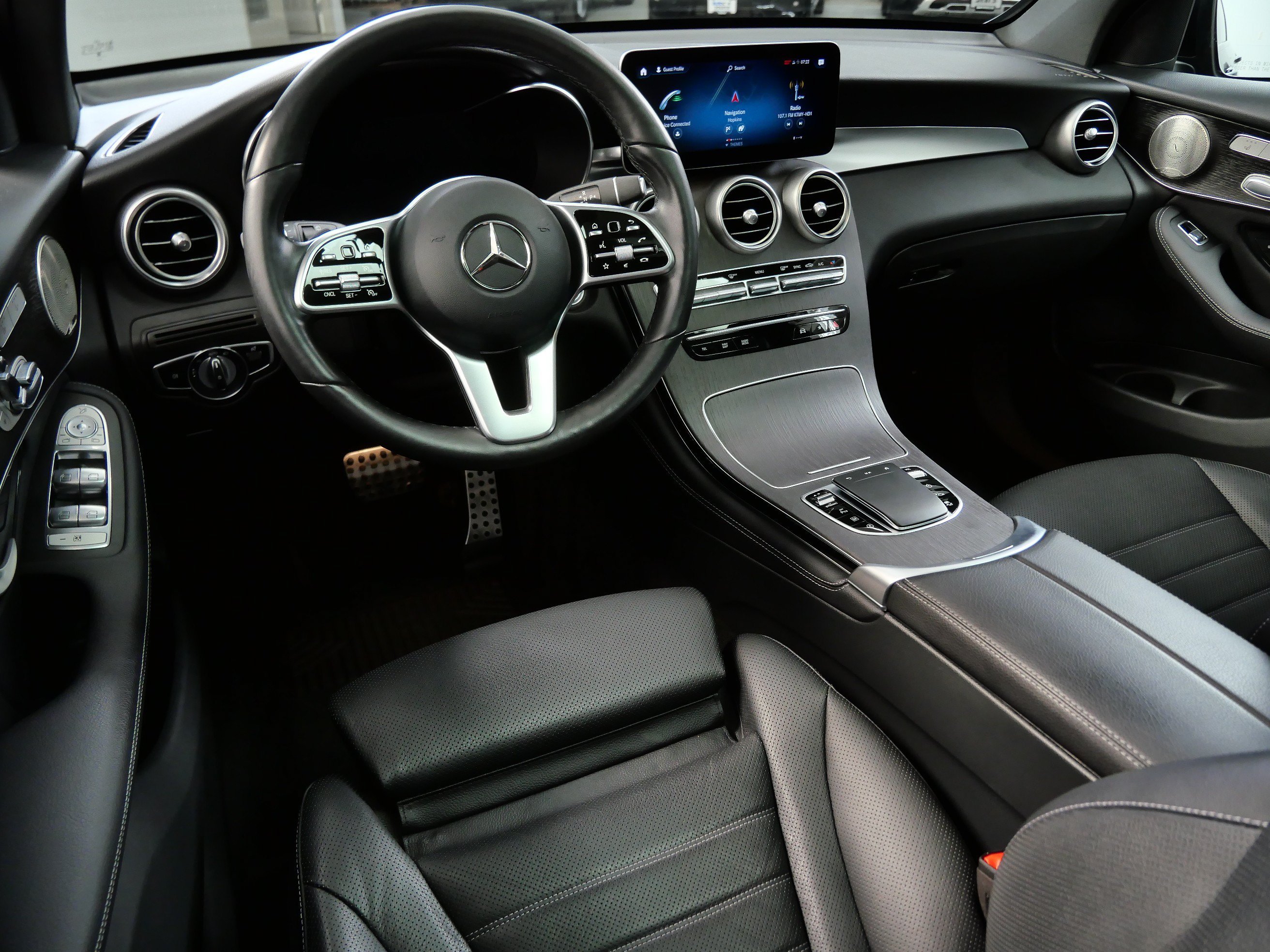 Used 2021 Mercedes-Benz GLC GLC300 with VIN W1N0G8EB9MV282533 for sale in Minnetonka, Minnesota