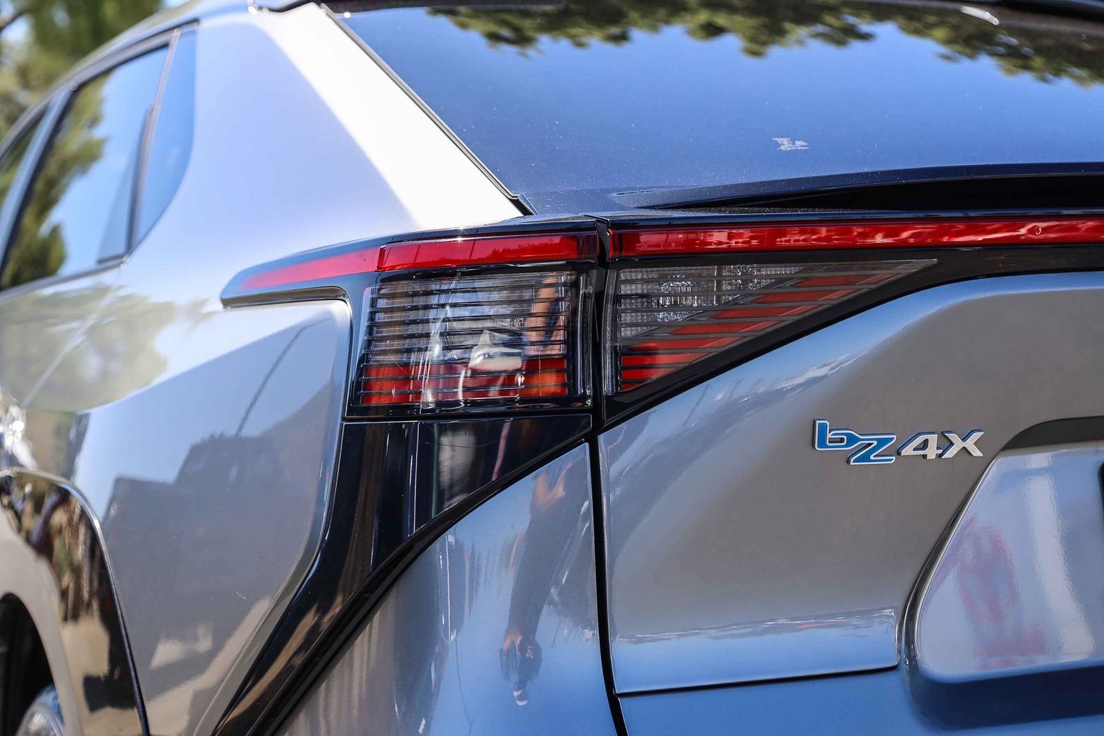 Used 2023 Heavy Metal Toyota XLE image 8