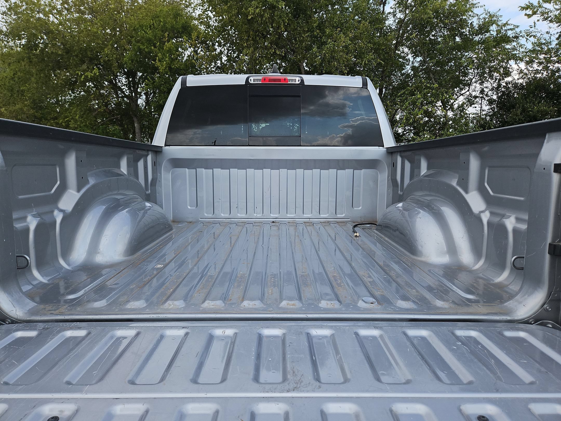 Used 2022 Billet Silver Metallic Clearcoat Ram Lone Star image 24