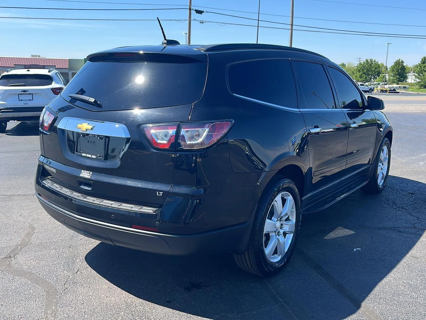 Used 2017 MOSAIC BLACK METALLIC Chevrolet LT image 5