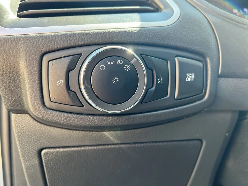 2024 Ford Edge SEL - Photo 21