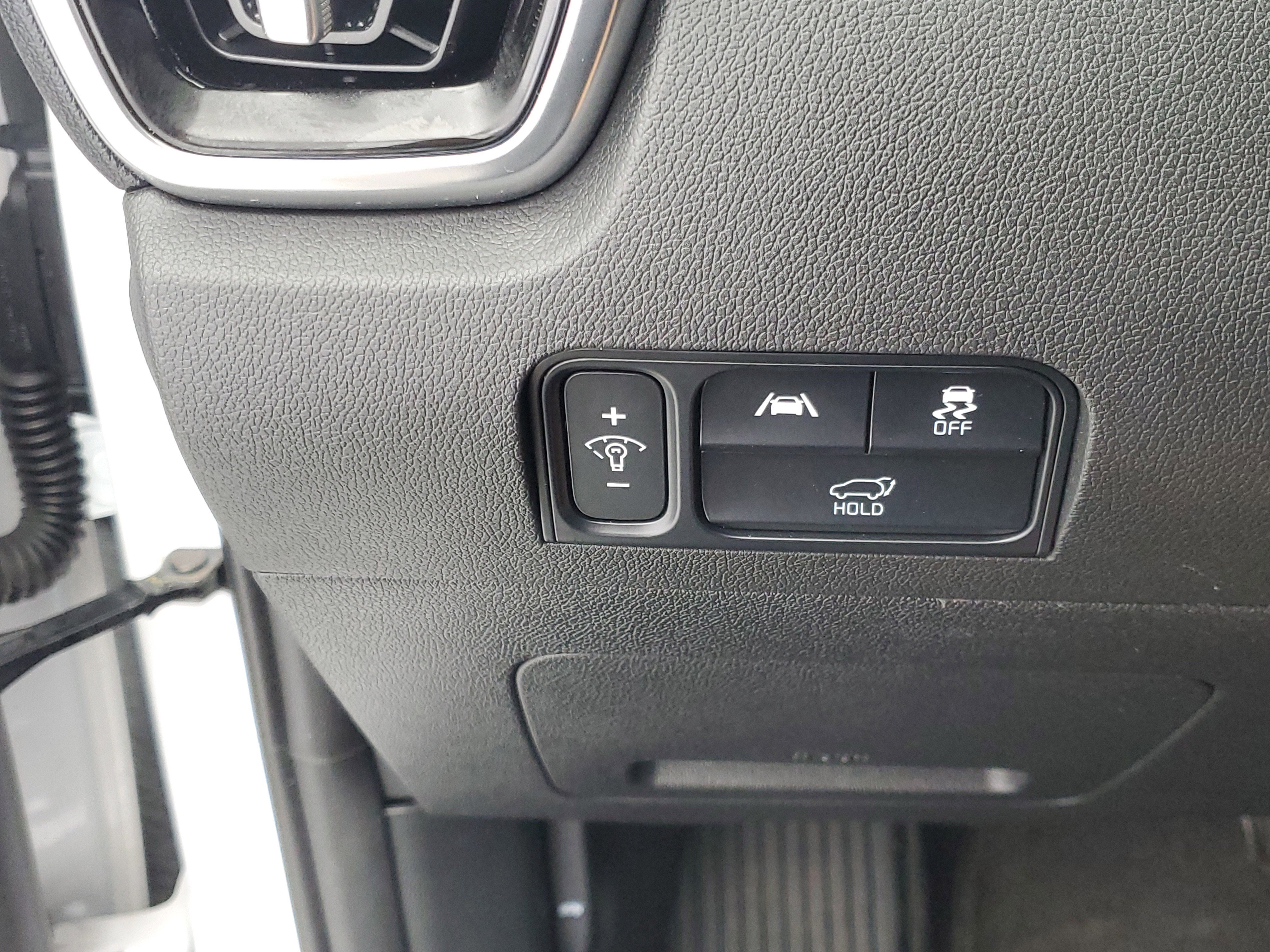 Used 2023 Glacial White Pearl Kia SX image 32