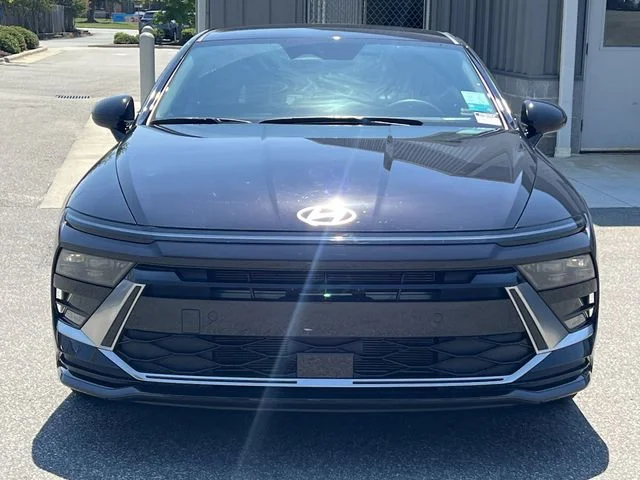 Used 2025 Blue Hyundai SEL image 16