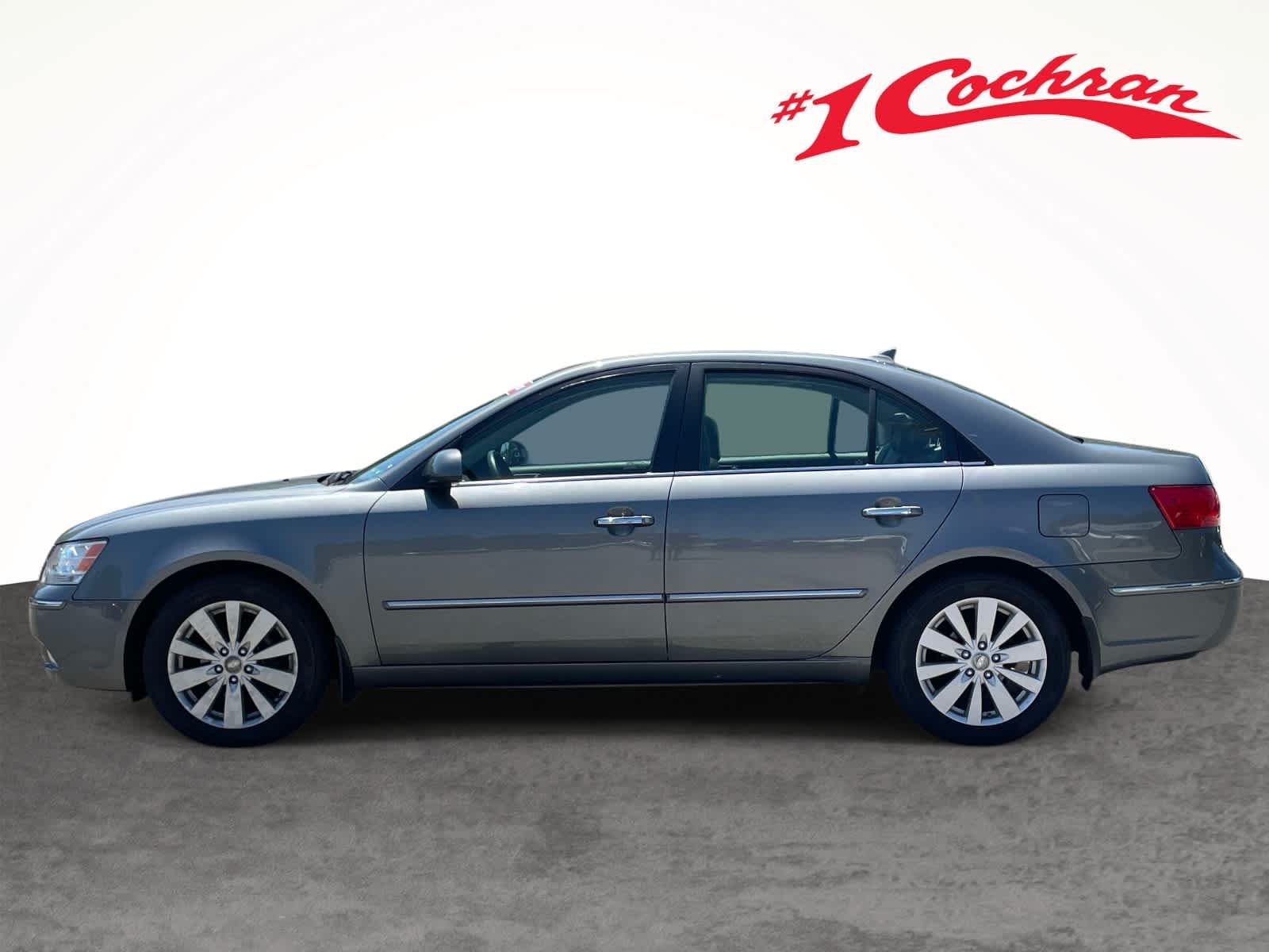 Used 2010 Willow Gray Hyundai Limited PZEV image 13