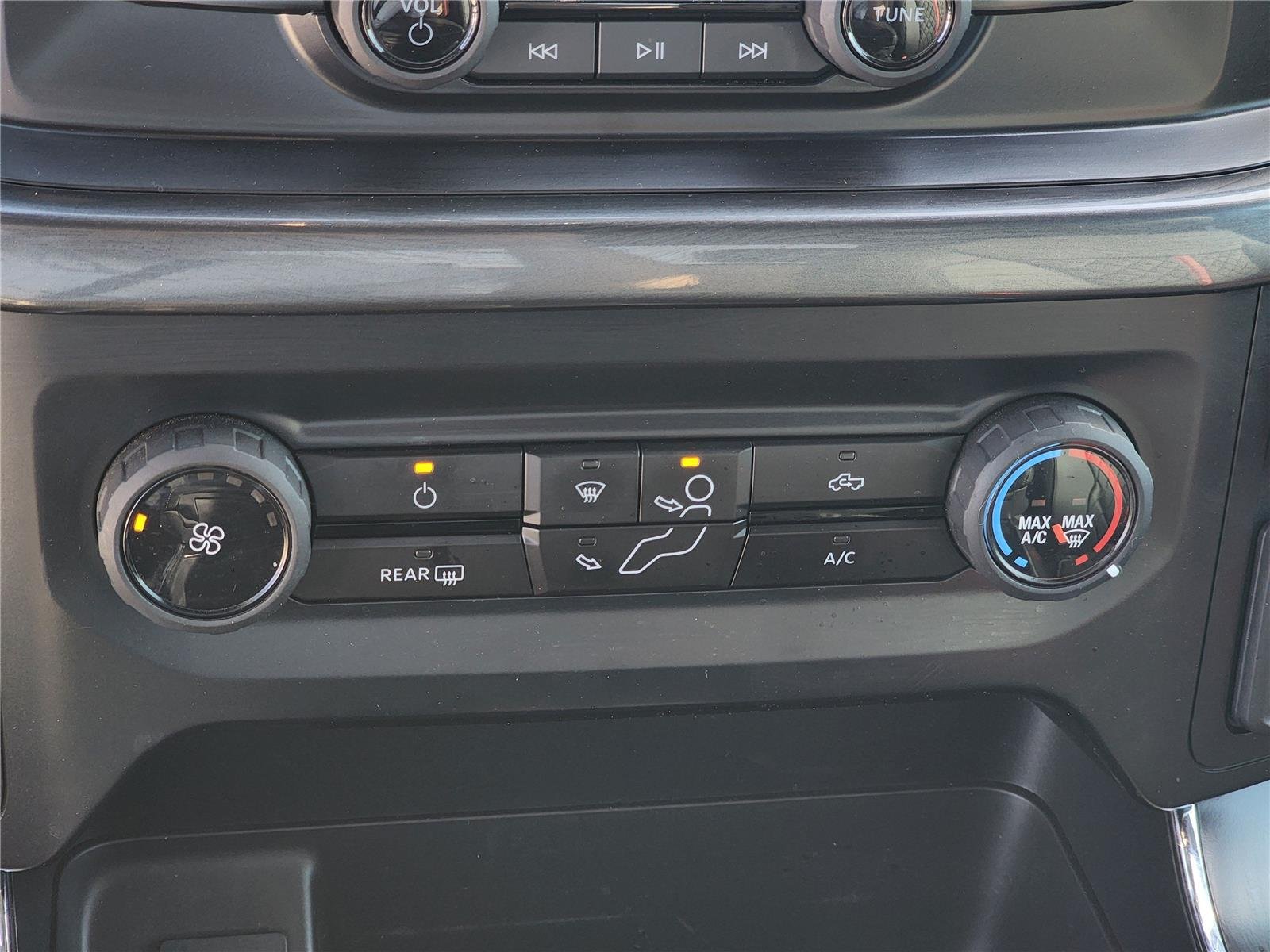 Used 2023 Agate Black Metallic Ford XL image 20