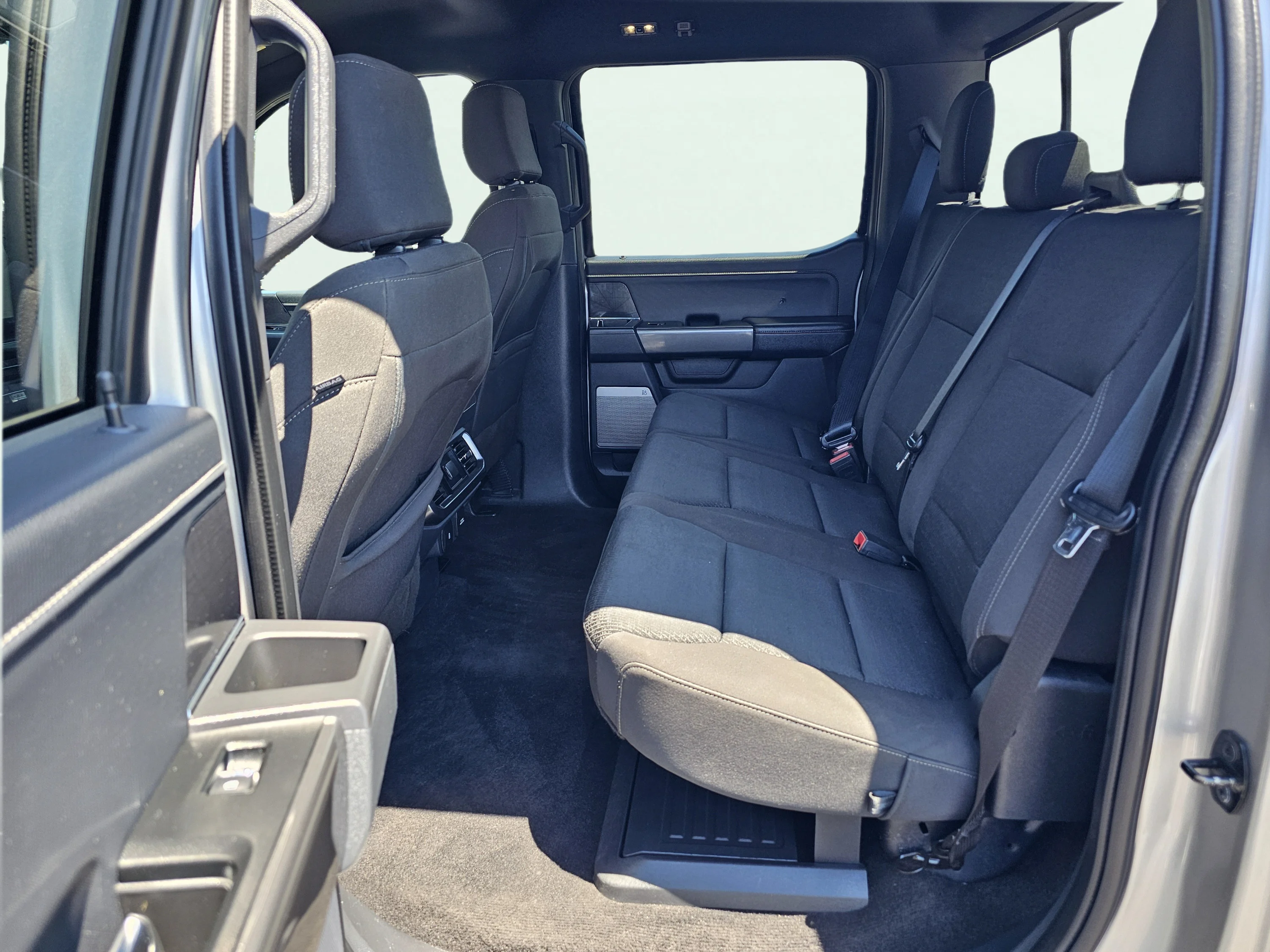 Used 2023 Iconic Silver Metallic Ford XLT image 33