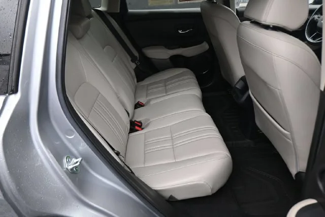 Used 2023 Silver Honda EX-L image 23
