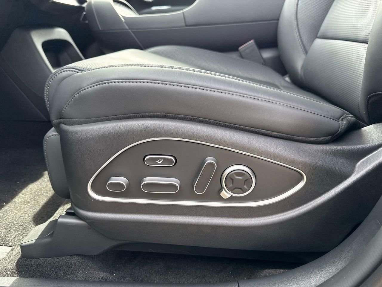 New 2026 Ecotronic Gray Pearl Hyundai Calligraphy AWD image 48