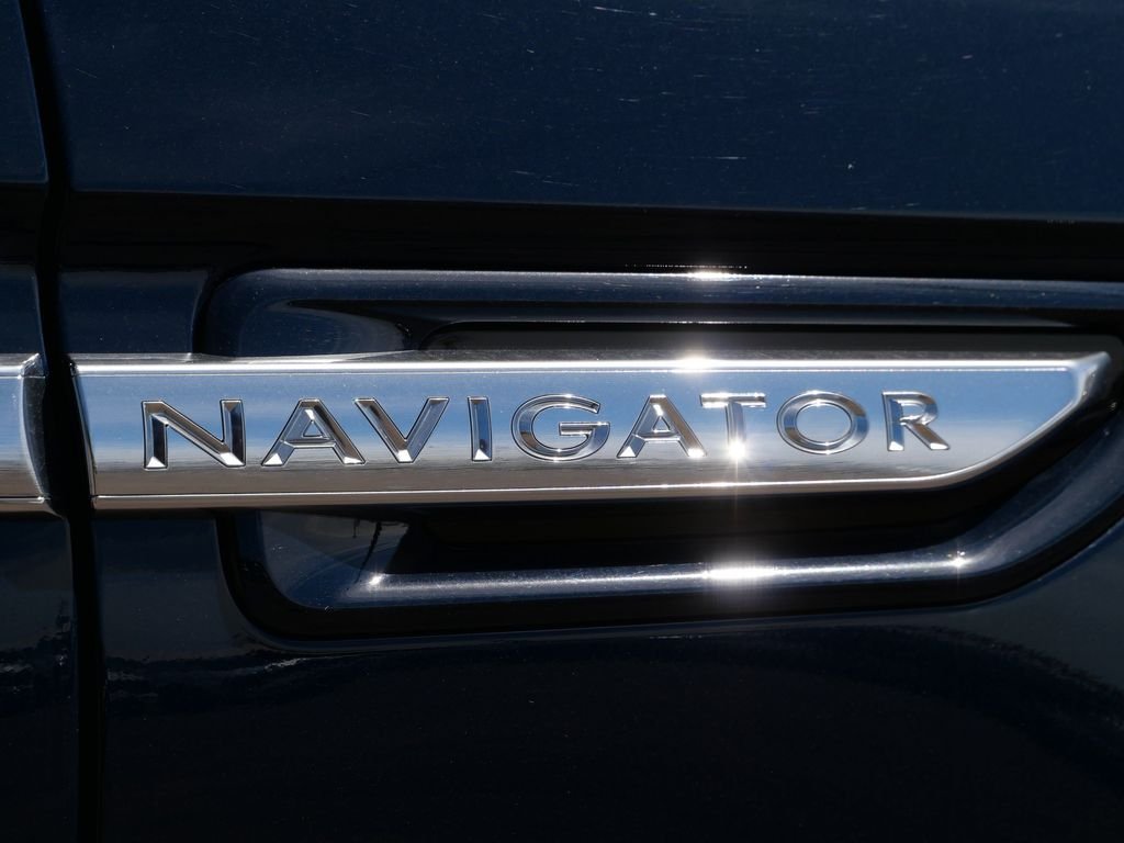 Certified Used 2019 Blue Lincoln Reserve image 10