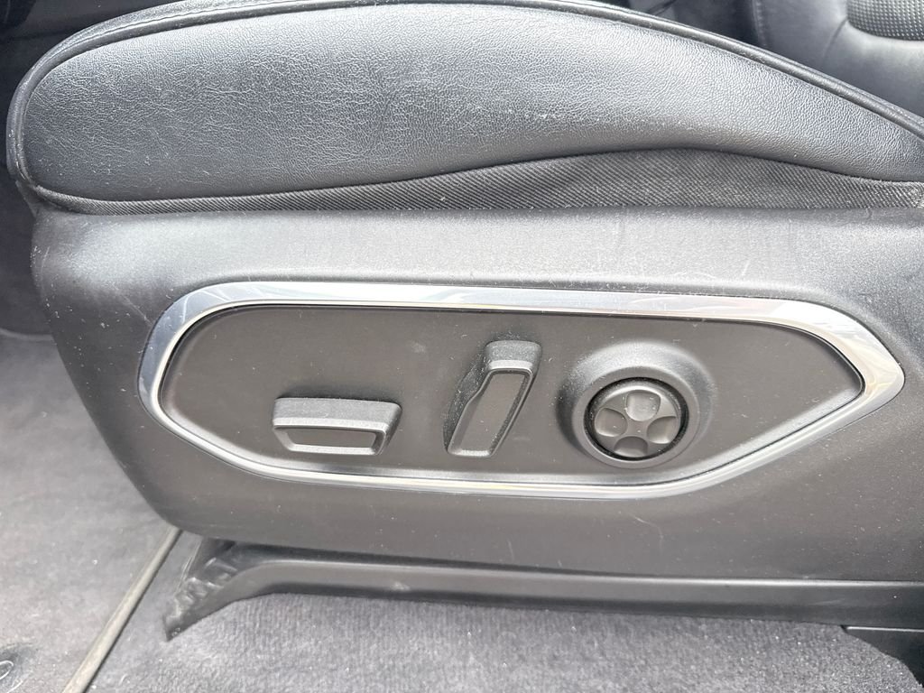 Used 2024 Black Jeep Series II image 8