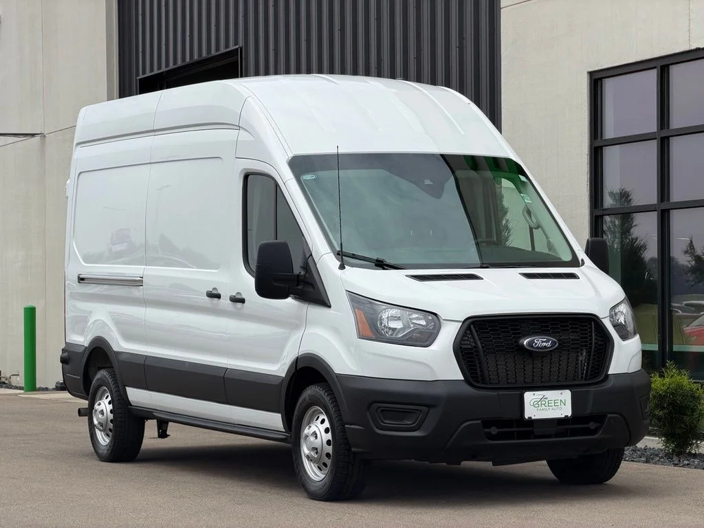 Used 2025 White Ford Base image 4