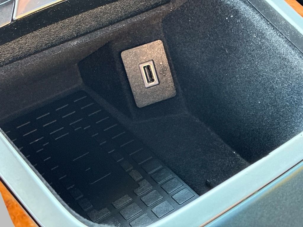 Used 2020 Gray Lincoln Reserve image 34
