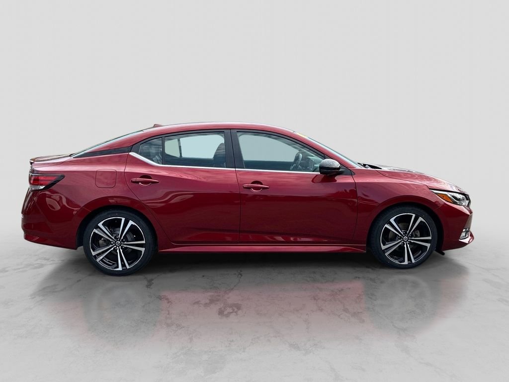 Used 2022 Red Nissan SR image 5