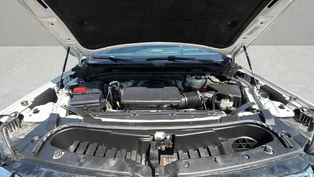Used 2023 White GMC Denali image 33