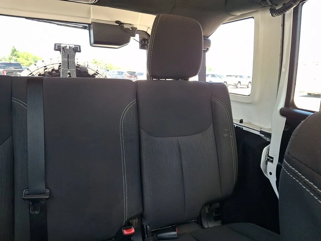 Used 2018 Bright White Clearcoat Jeep Sahara image 21