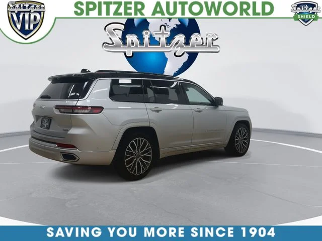Used 2024 Silver Jeep Summit image 9