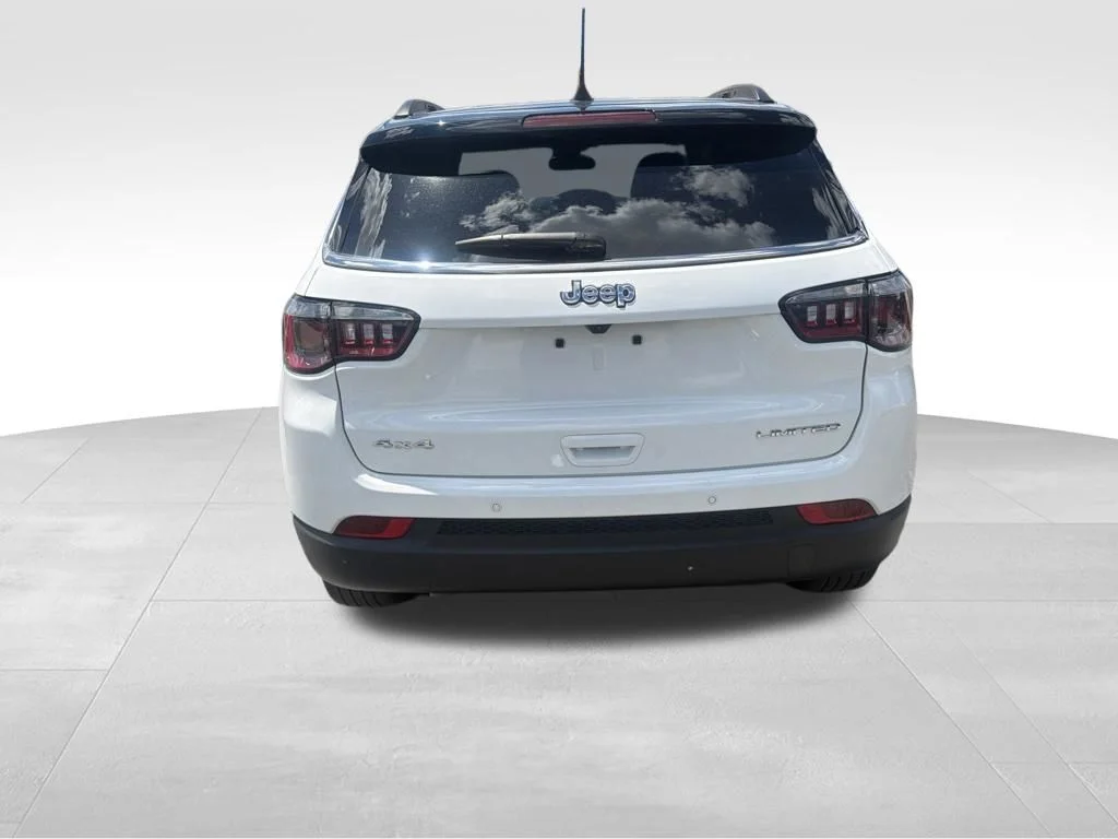 Used 2025 White Jeep Limited image 4