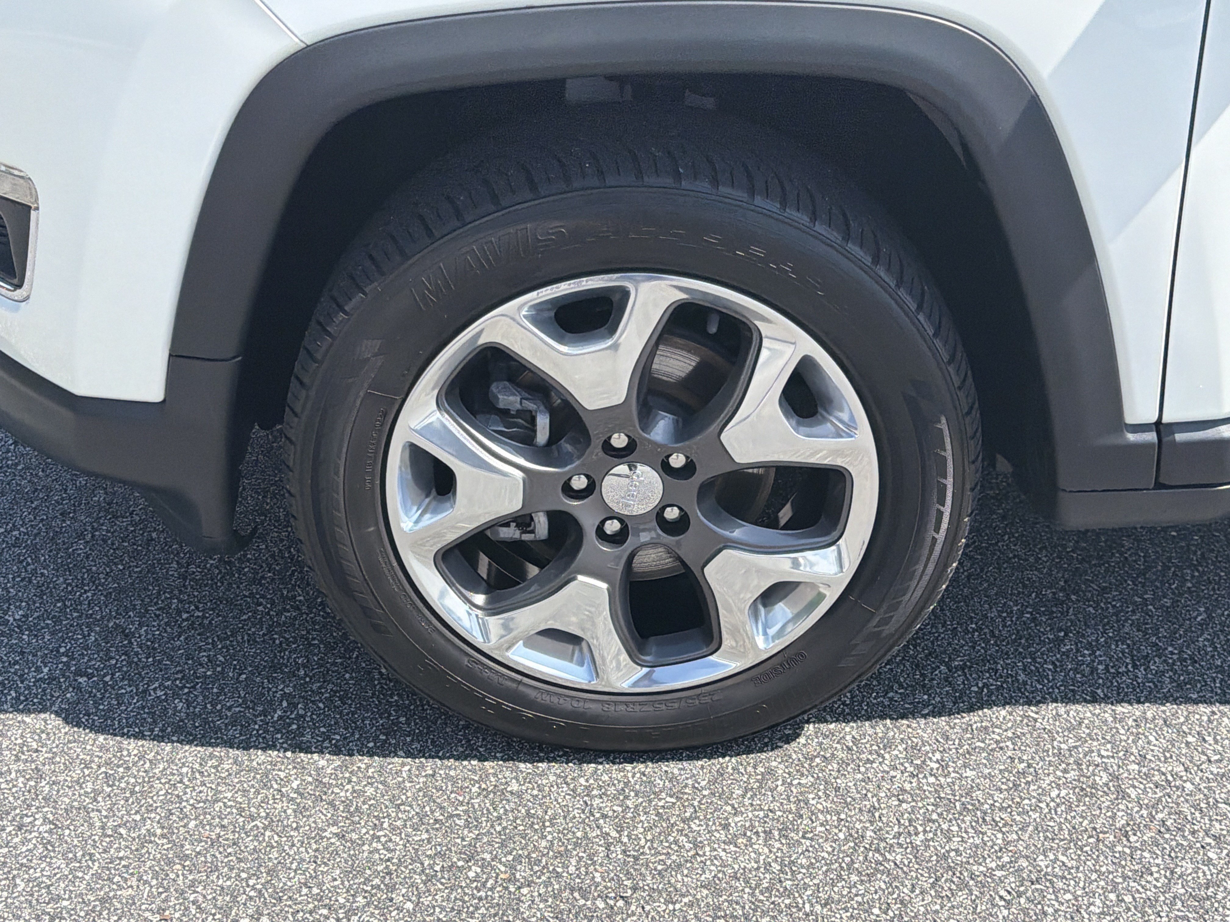 Used 2019 White Clearcoat Jeep Limited image 13