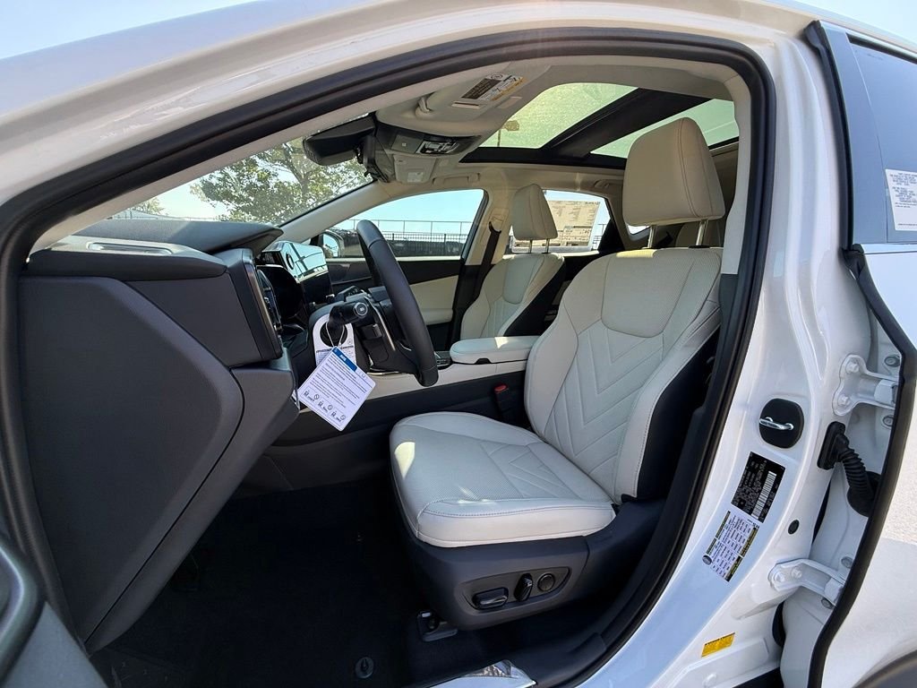New 2026 Ultra White Lexus LUXURY AWD image 5