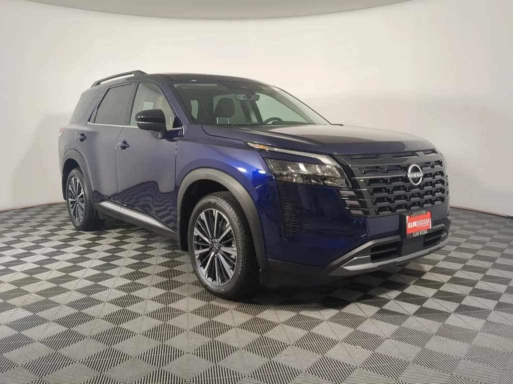 2026 Nissan Pathfinder Platinum 4WD's photo