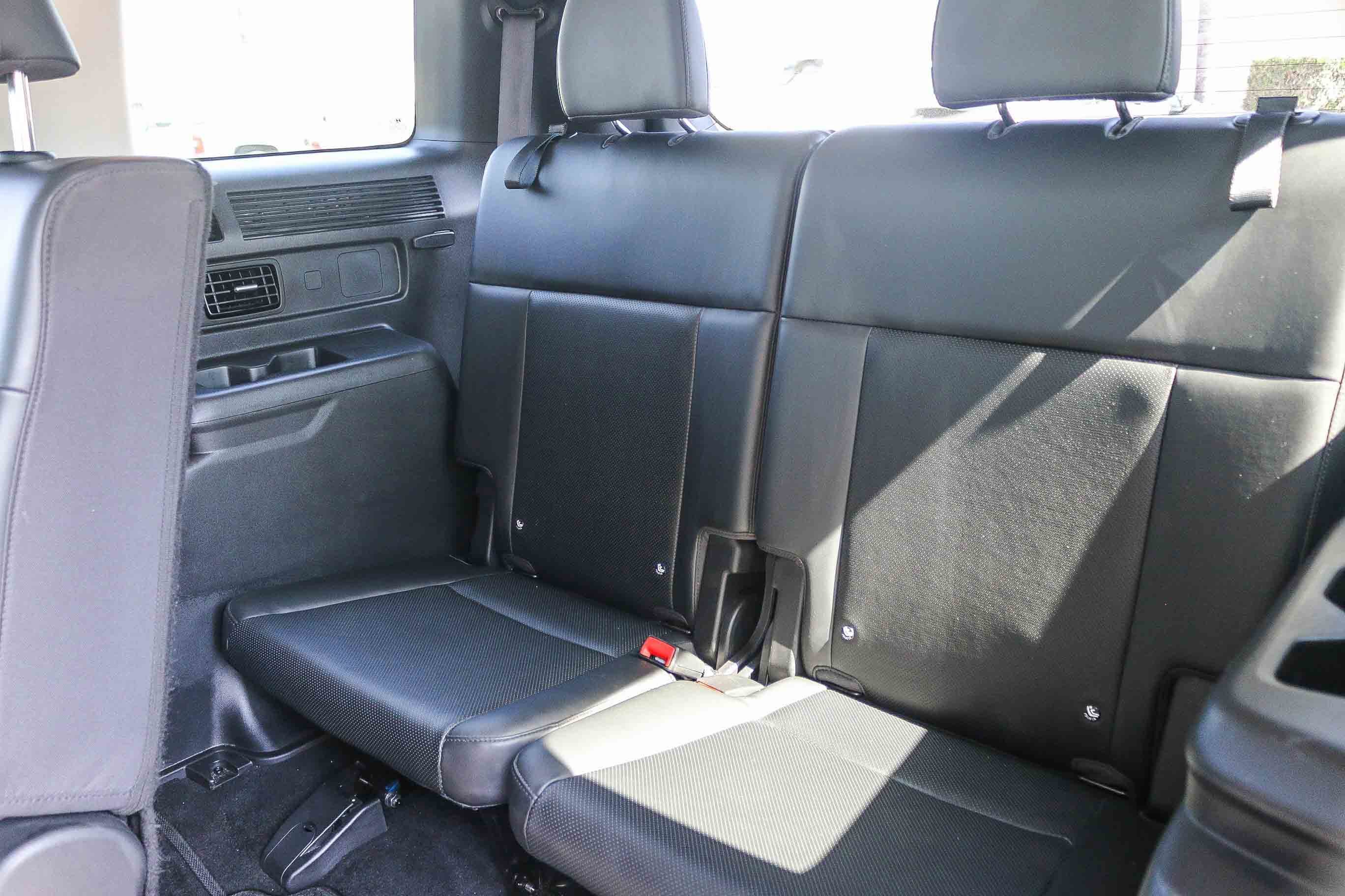 Certified Used 2025 Shimmering Silver Hyundai SEL image 19