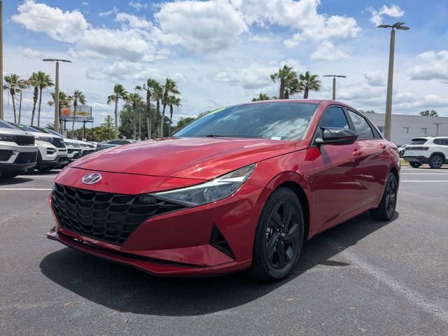 Used 2022 Red Hyundai SEL image 7