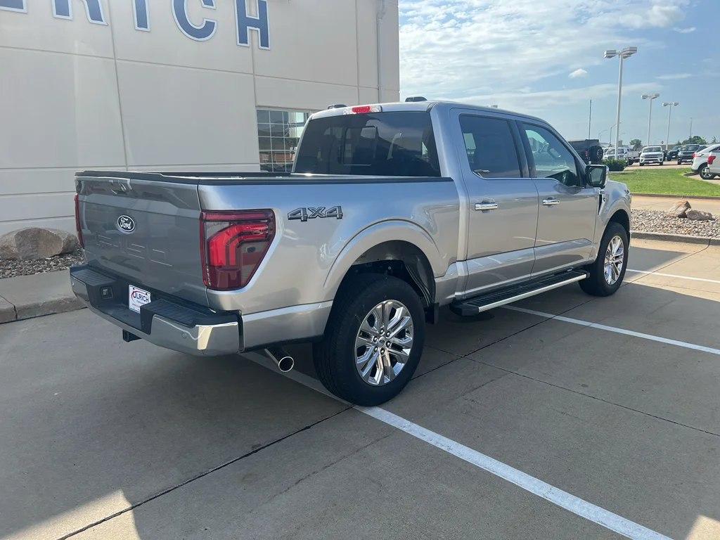 New 2026 Iconic Silver Metallic Ford Lariat® image 10