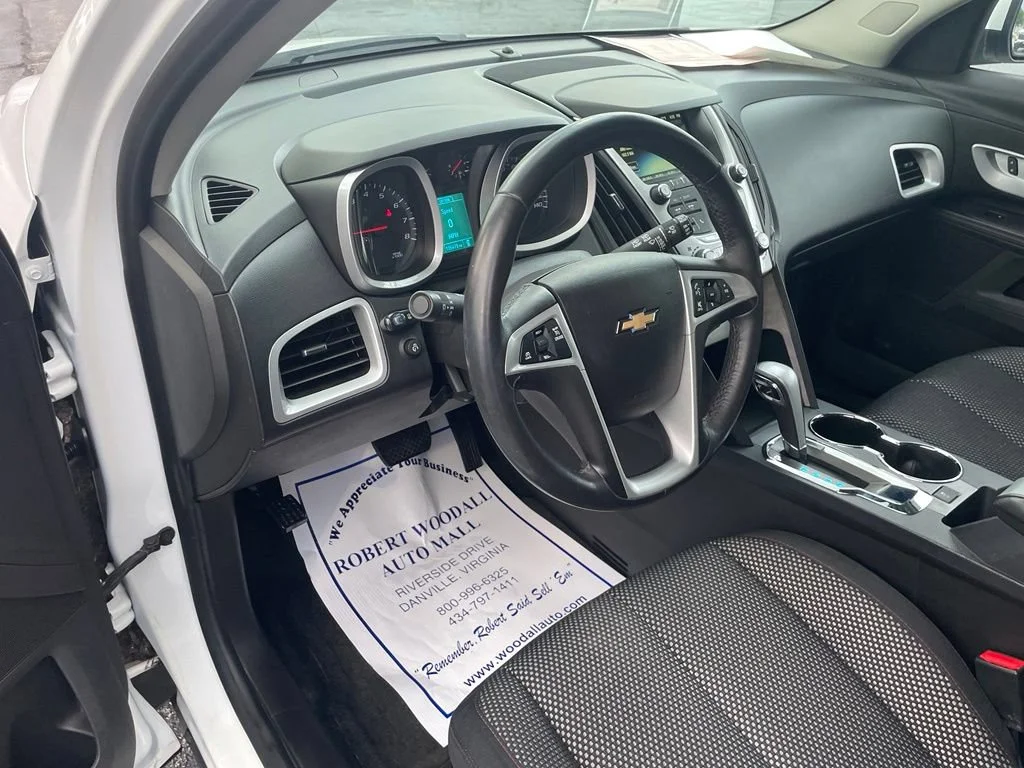 Used 2015 SUMMIT WHITE Chevrolet LT image 12