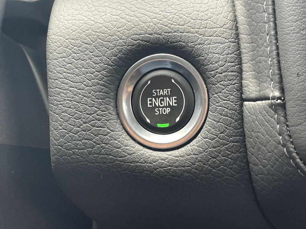 Used 2023 Black GMC Denali image 25