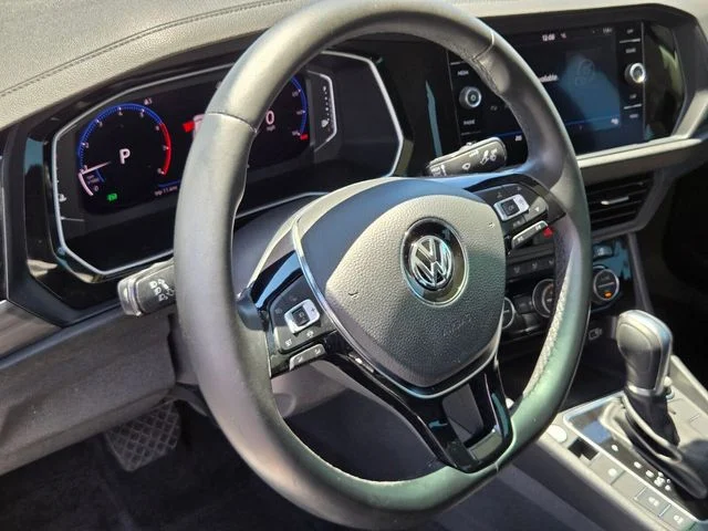 Used 2019 White Volkswagen SEL image 18