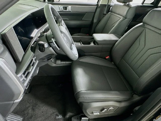 New 2026 Black Hyundai SEL image 9