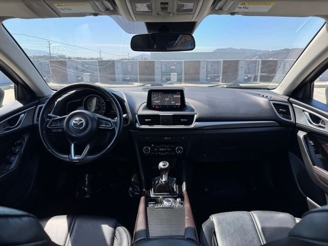 Used 2017 Snowflake White Pearl Mazda Touring 2.5 image 15