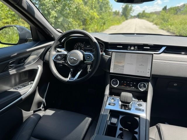 New 2026 Carpathian Grey Jaguar P250 R-Dynamic S image 28
