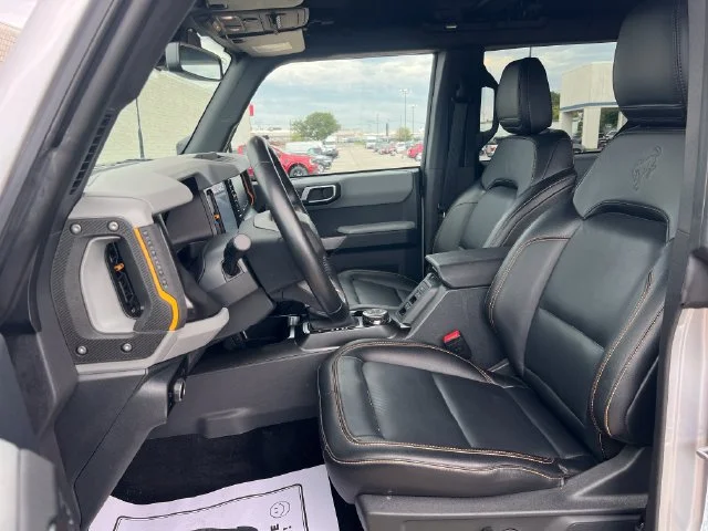 Used 2023 Silver Ford Badlands image 34