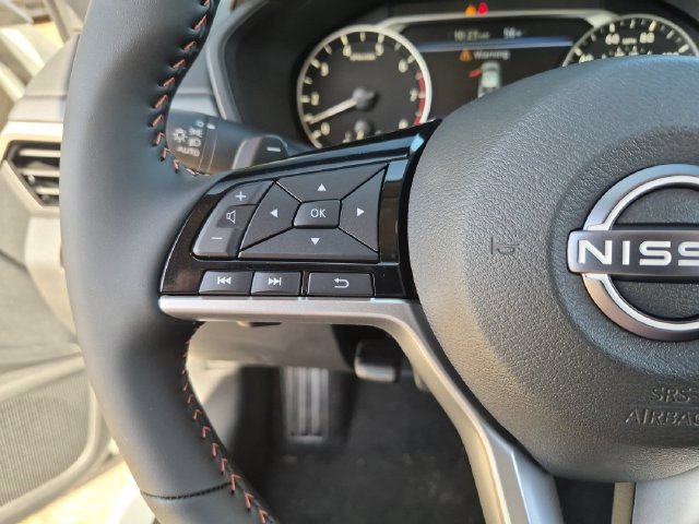 New 2026 Pearl White TriCoat / Super Black Two-tone Nissan SR Midnight Edition® image 14