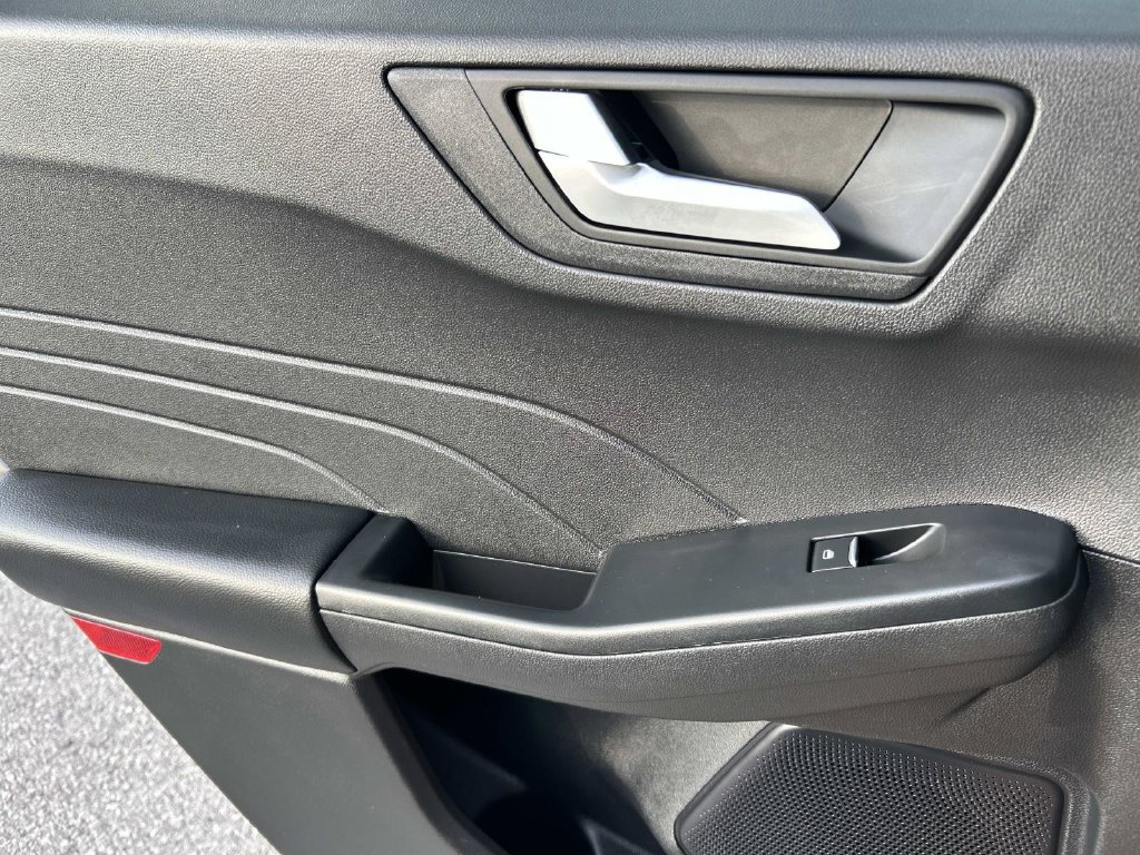 Used 2025 Vapor Blue Ford Base image 17