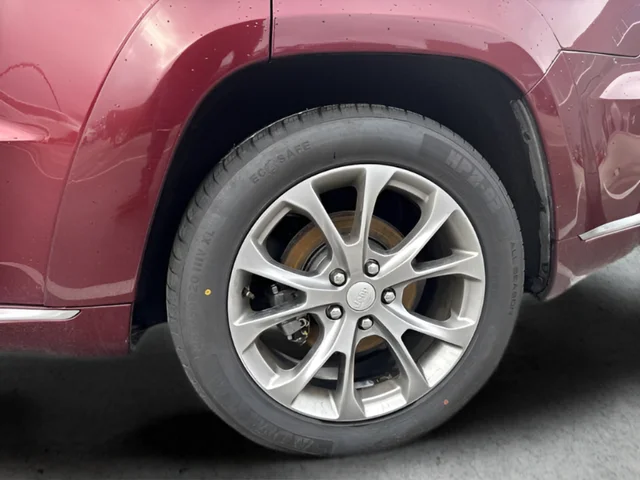 Used 2021 Red Jeep Summit image 29