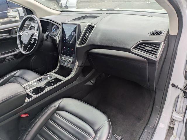 Used 2023 Oxford White Ford SEL image 31