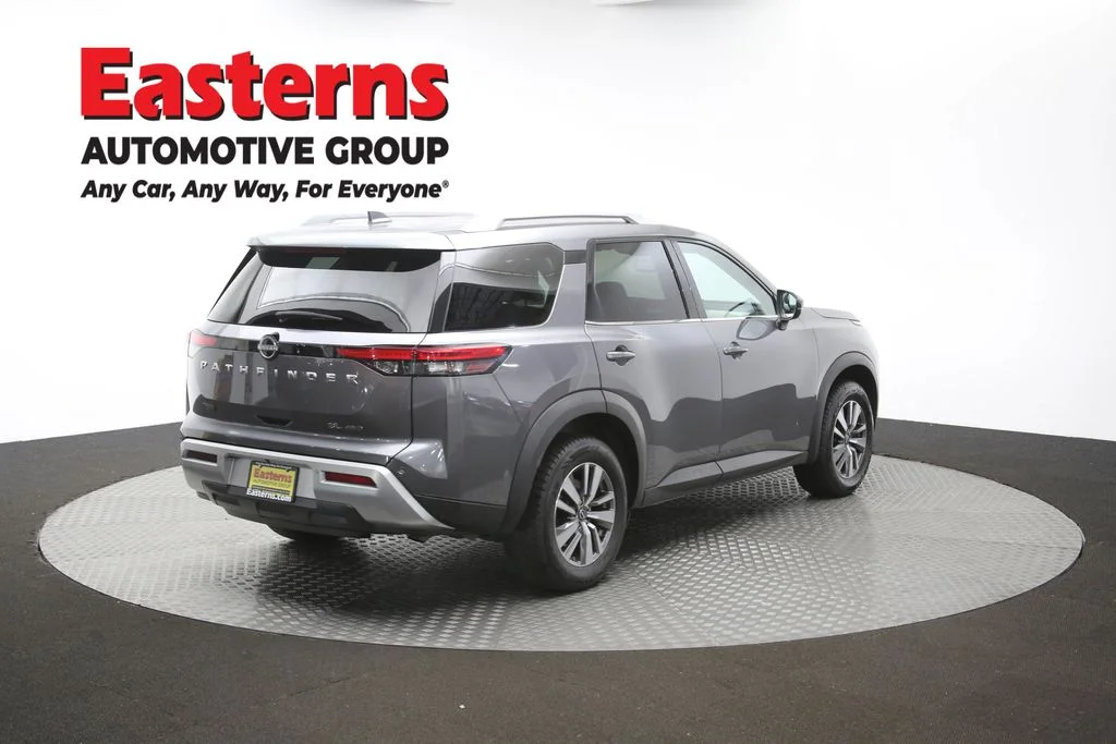 Used 2022 Gray Nissan SL image 41