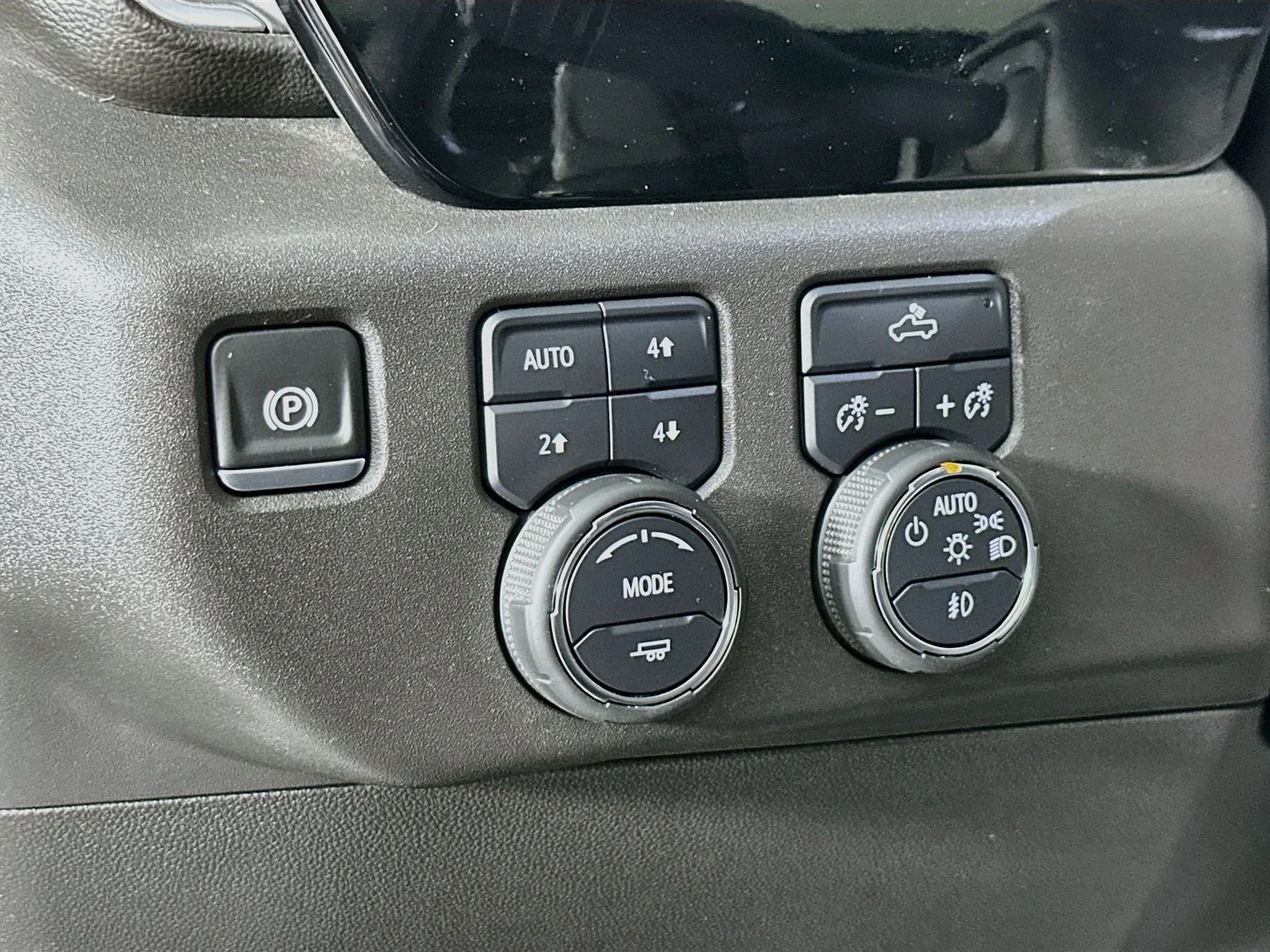 Used 2024 Sterling Gray Metallic Chevrolet LT Trail Boss image 10