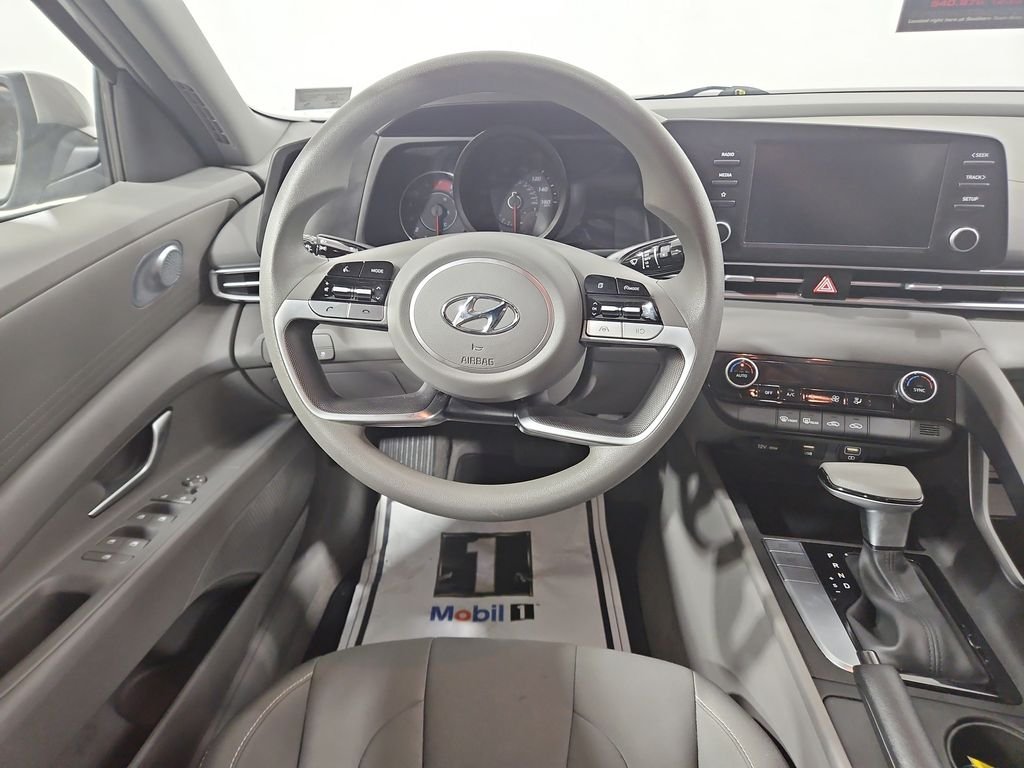 Used 2023 Silver Hyundai SEL image 14