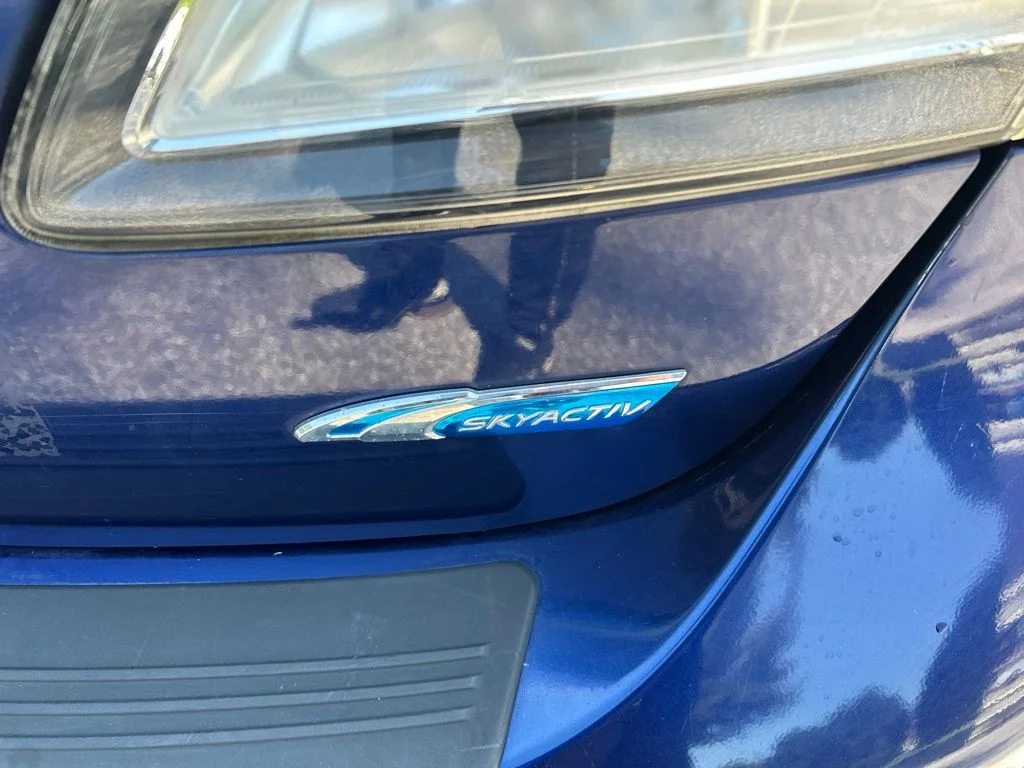 Used 2012 Blue Mazda i Touring image 10
