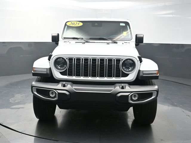 Used 2025 White Jeep Sahara image 2