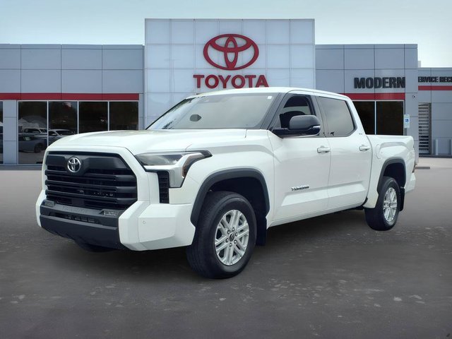 2023 Toyota Tundra 4WD SR5