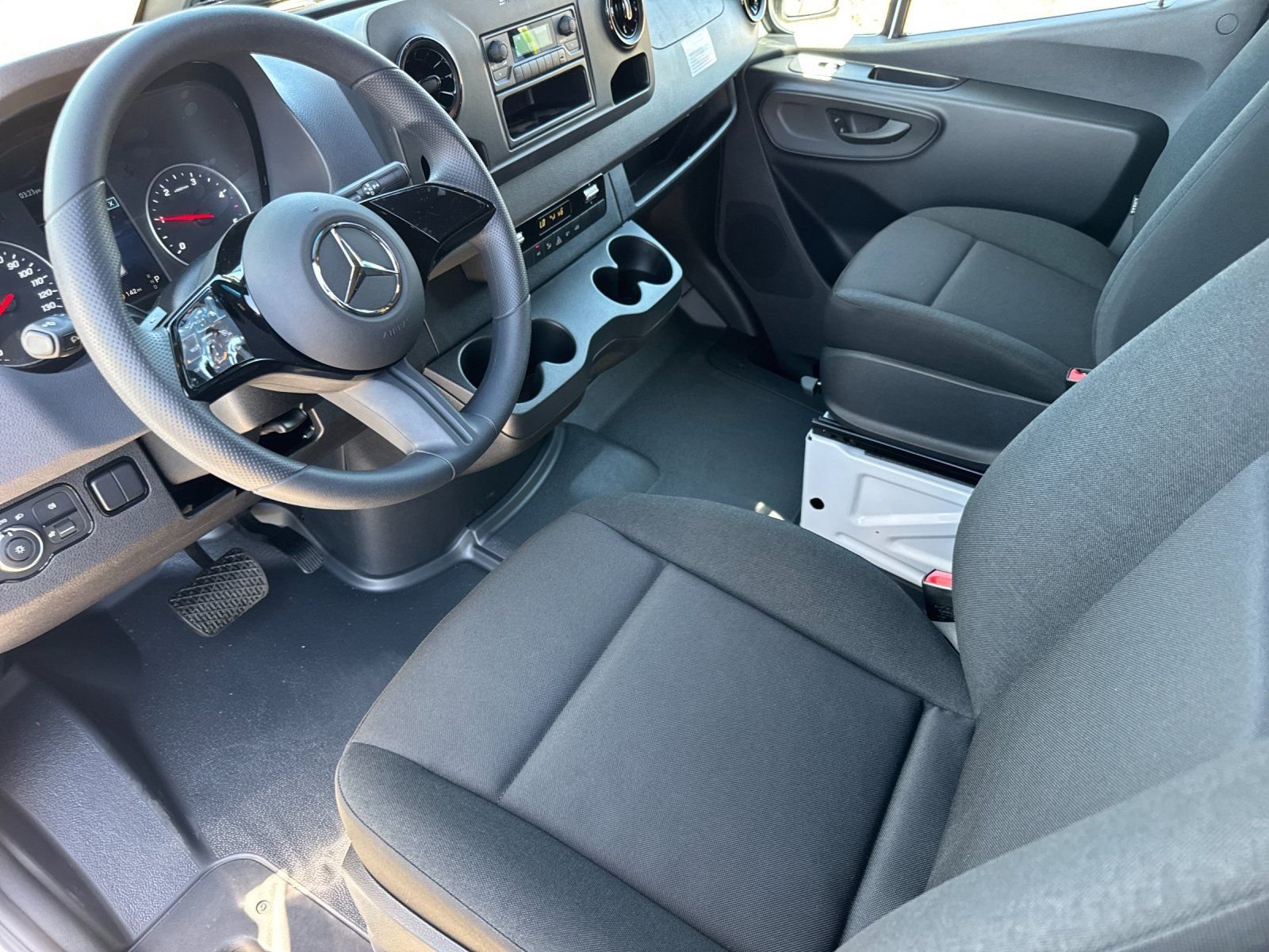 New 2026 Arctic White Mercedes-Benz  image 13