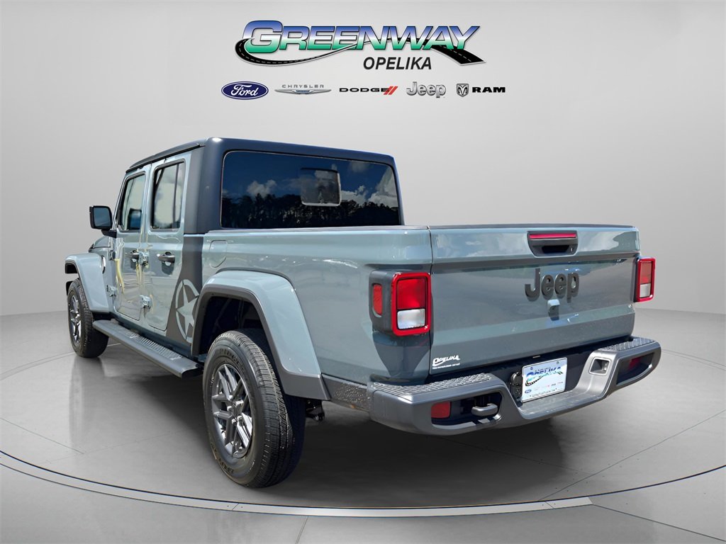 2025 Jeep Gladiator Sport S photo 3