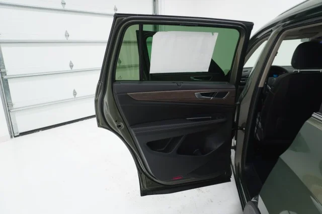 New 2026 Avocado Green Pearl Volkswagen 2.0T SEL image 18